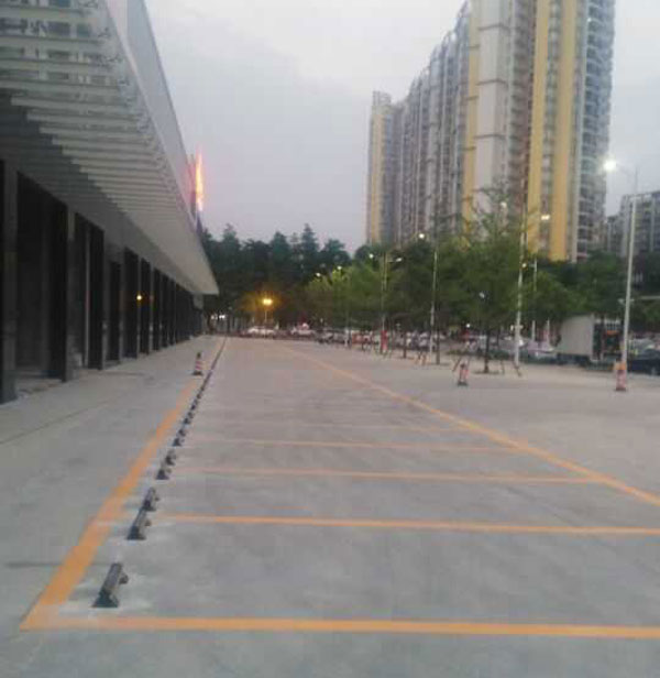 買質(zhì)量好的車輪定位器金屬擋車器就上新恒安交通設(shè)備