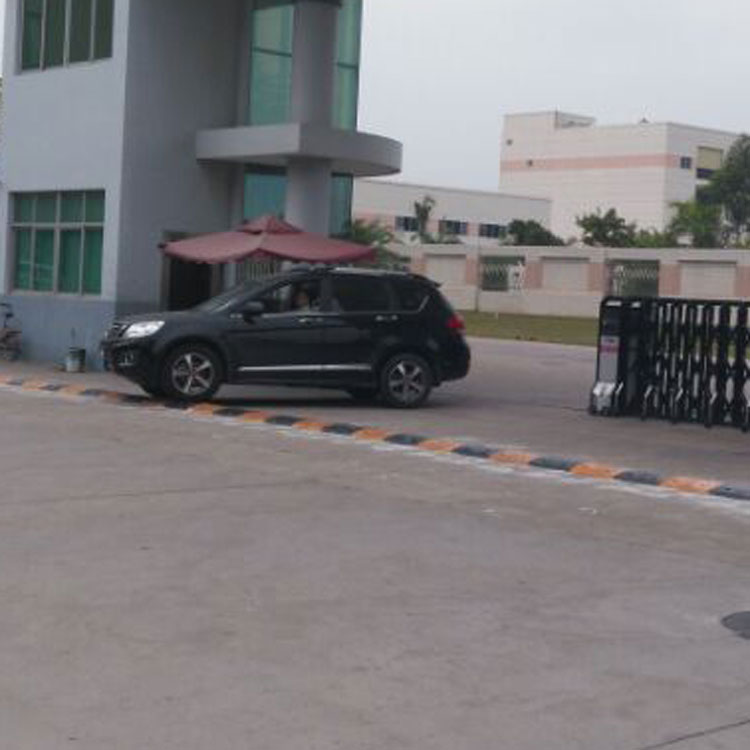 買耐用橡膠減速帶就上新恒安交通設備質(zhì)量保證價格便宜